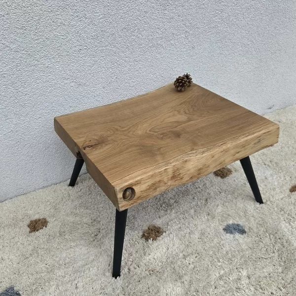 Ąžuolinis kavos staliukas Nr.1